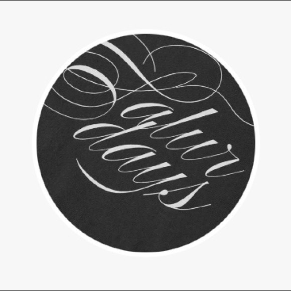 Meet your Posher, Claudia Catalina. - Picture 3 of 3